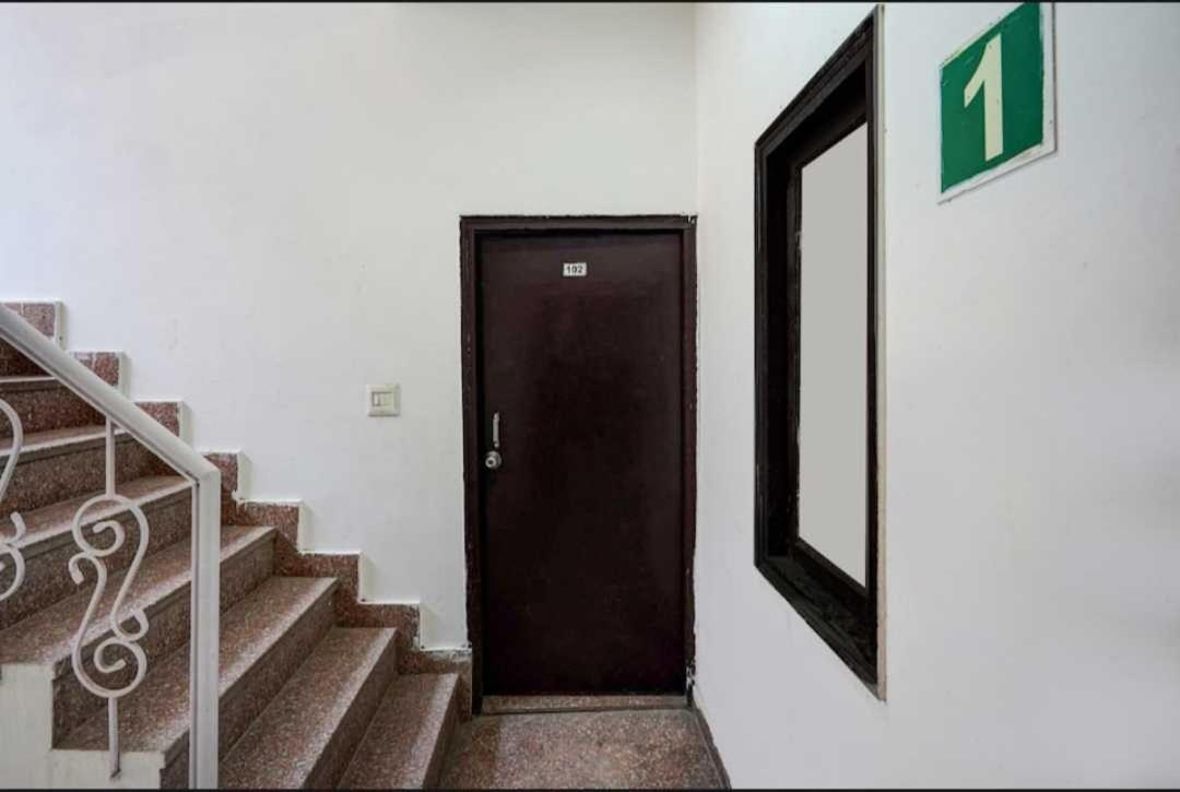 Hotel O Anshu B&B New Delhi Exterior photo